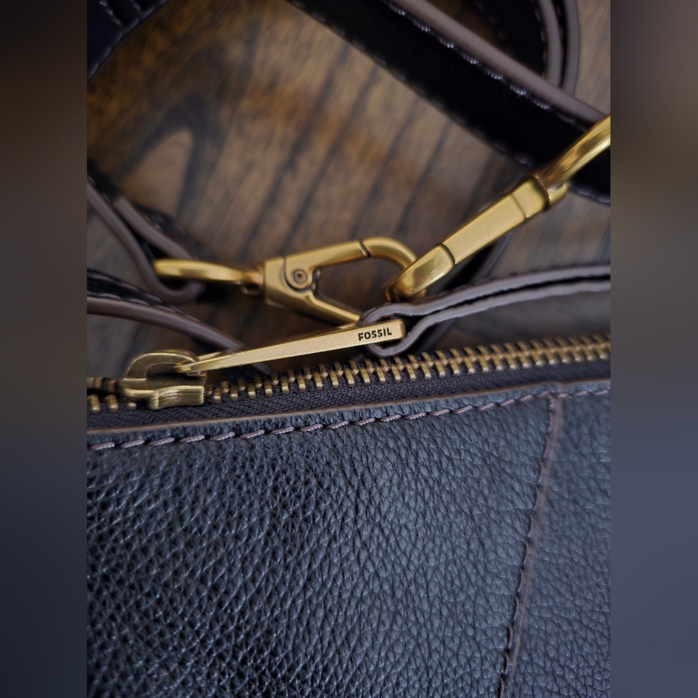 Skylar Black Leather Crossbody/Shoulder Bag FOSSIL Minimalist - Picture 5 of 10